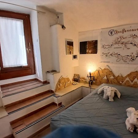 B&B 8A Castelbianco Colletta Exteriör bild