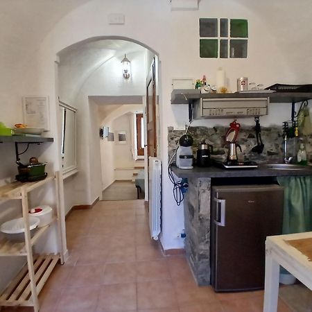 B&B 8A Castelbianco Colletta Exteriör bild