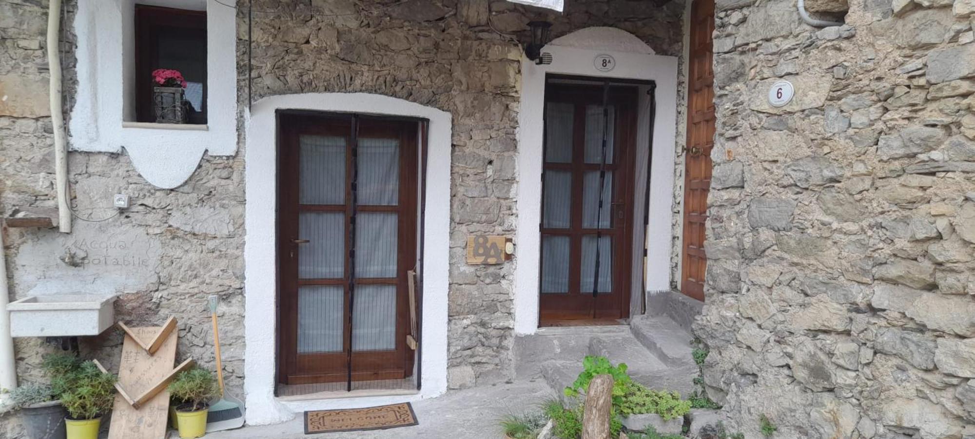 B&B 8A Castelbianco Colletta Exteriör bild